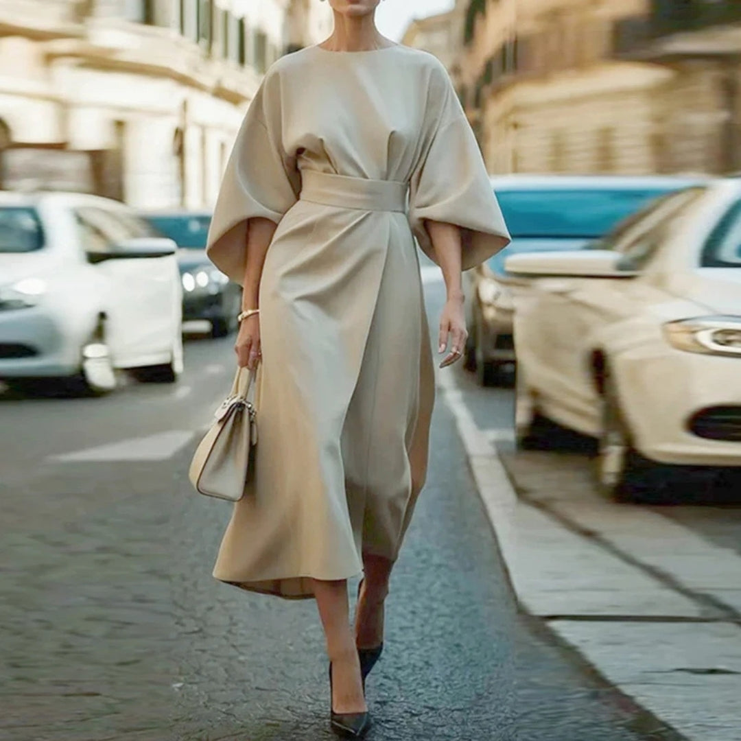 Robe évasée à manches longues et col rond avec ceinture pour femme