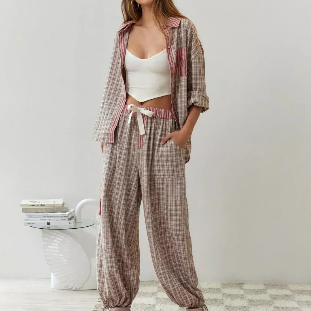 Ensemble chemise et pantalon à rayures et à carreaux pour femme