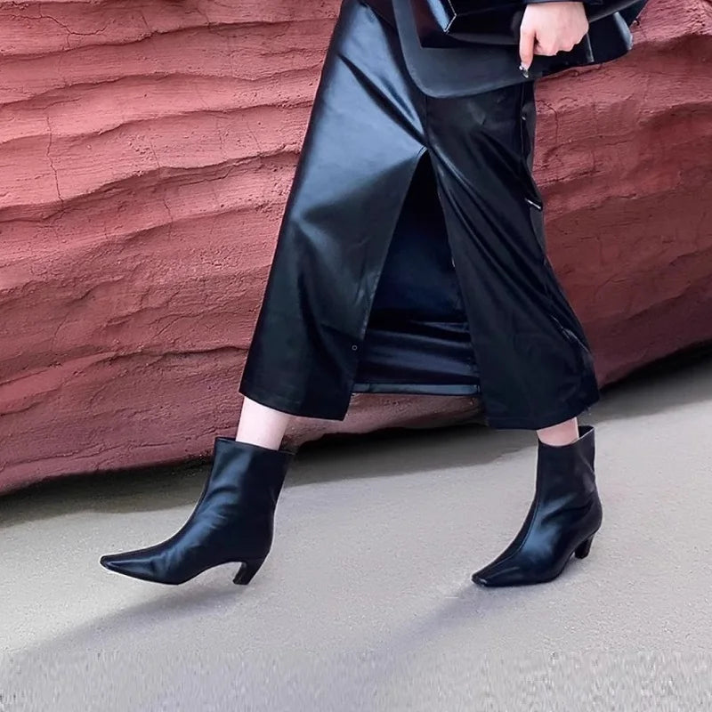 Bottines à bout pointu pour femme