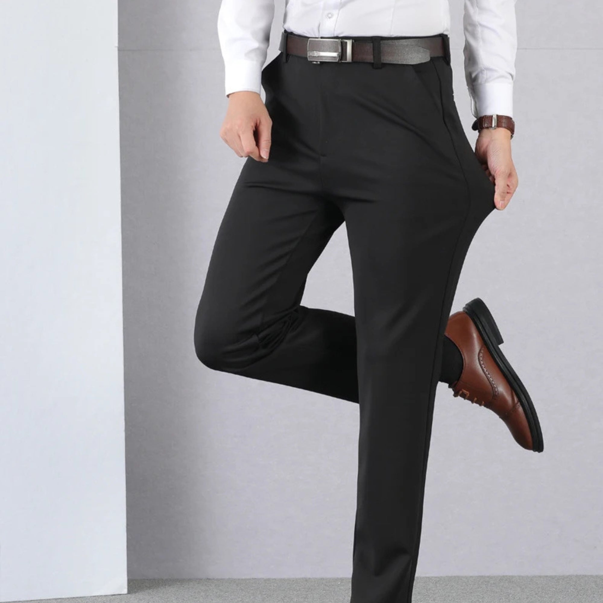 Pantalon habillé homme à jambe droite et taille plate