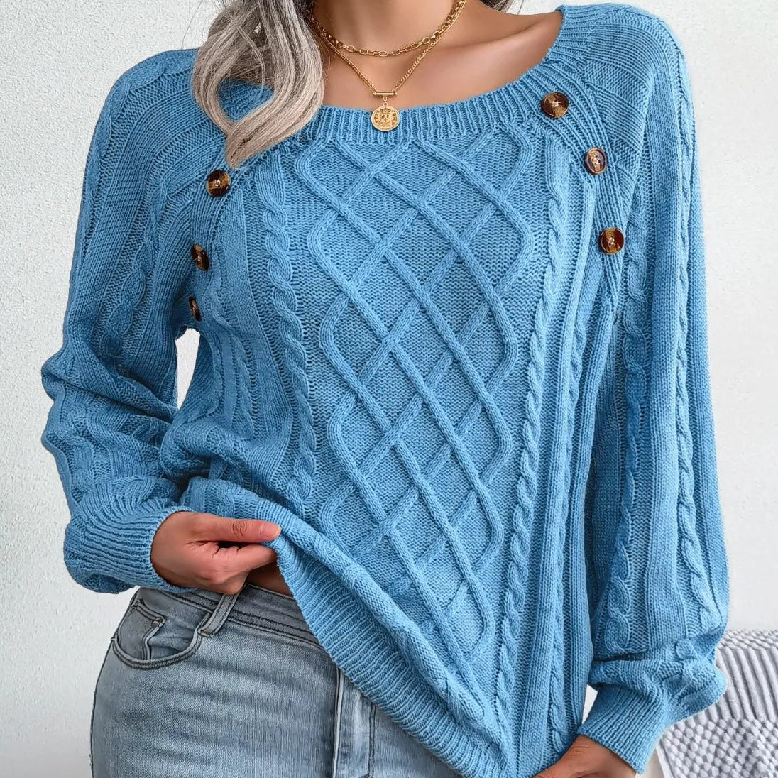 Pull Femme en Maille avec Col Carré et Détail à Boutons