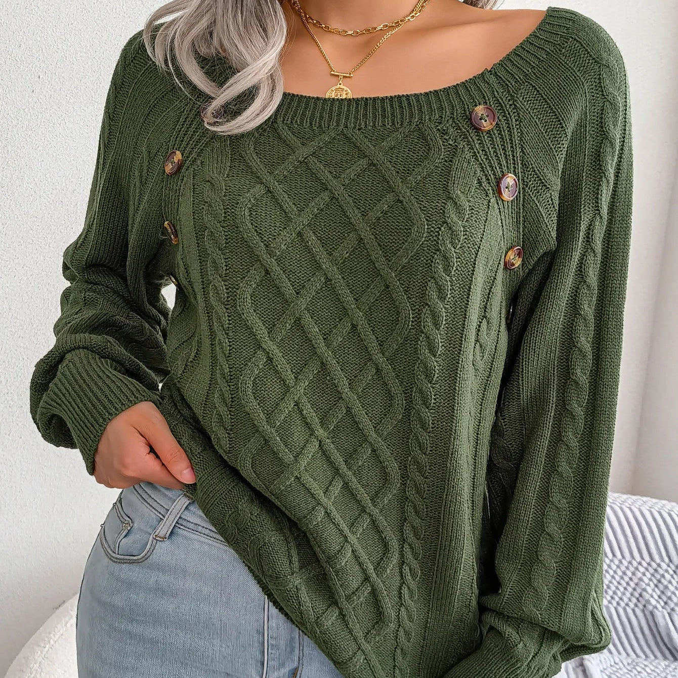 Pull Femme en Maille avec Col Carré et Détail à Boutons