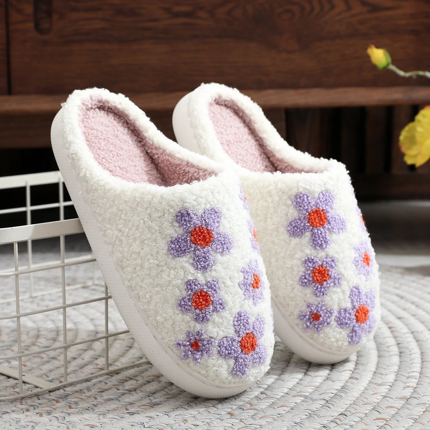 Mules en textile à broderie florale pour femme
