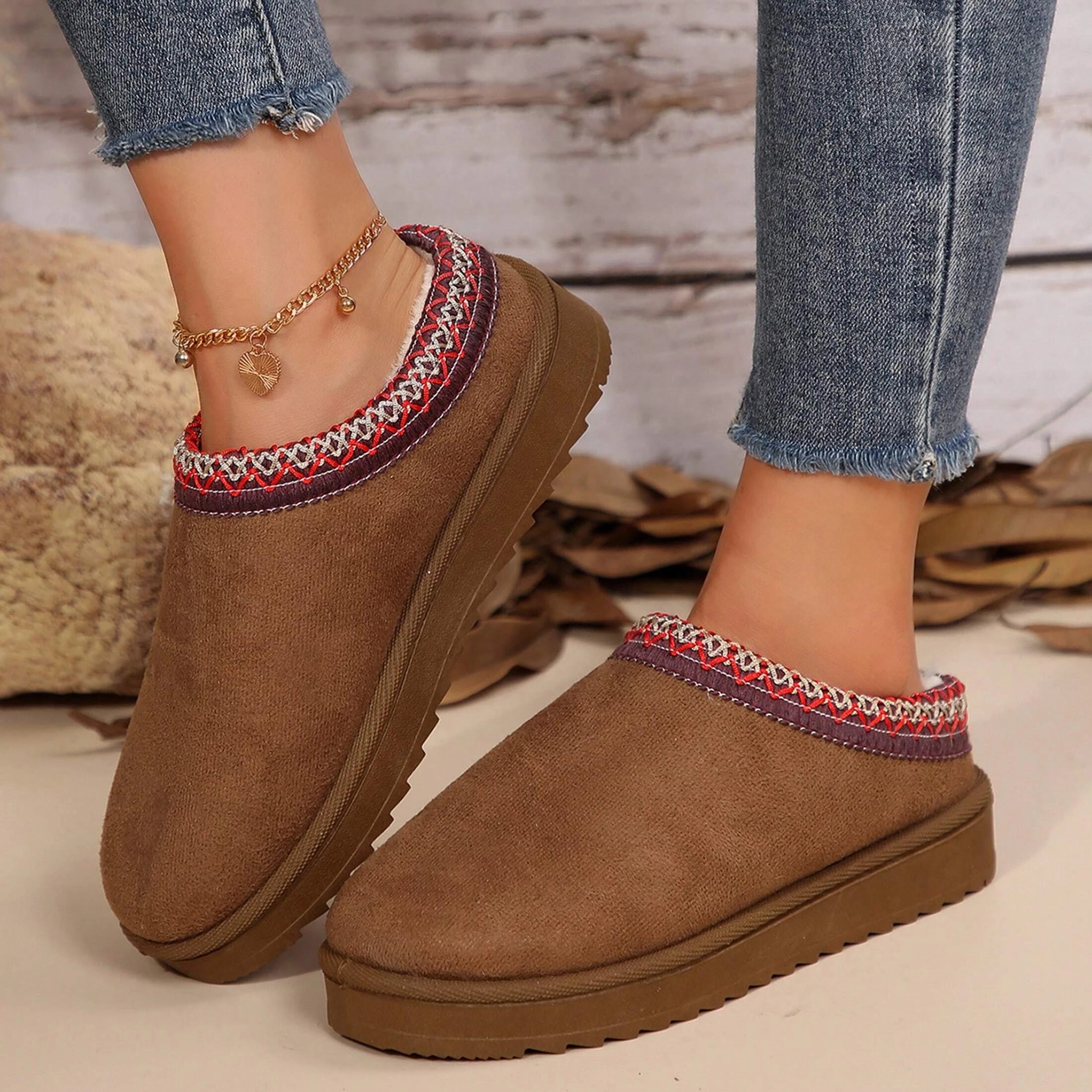 Mules à enfiler à semelle plateforme doublées en fausse fourrure pour femme