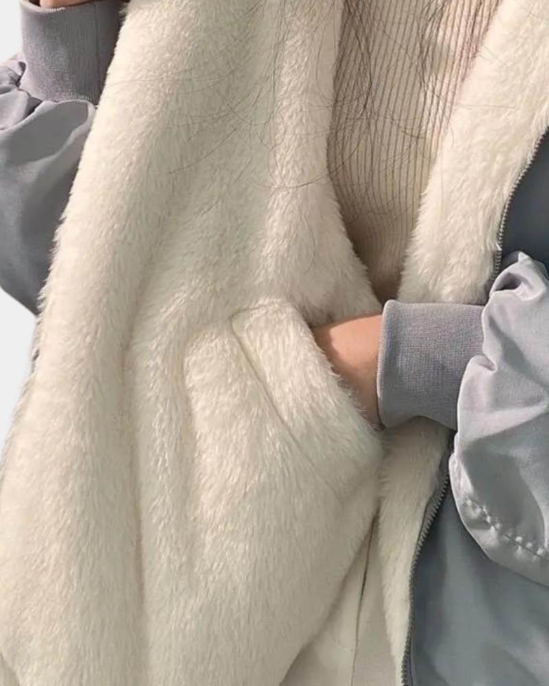 Vinterjakke til kvinder i quiltet, vandafvisende materiale med hætte i urban stil