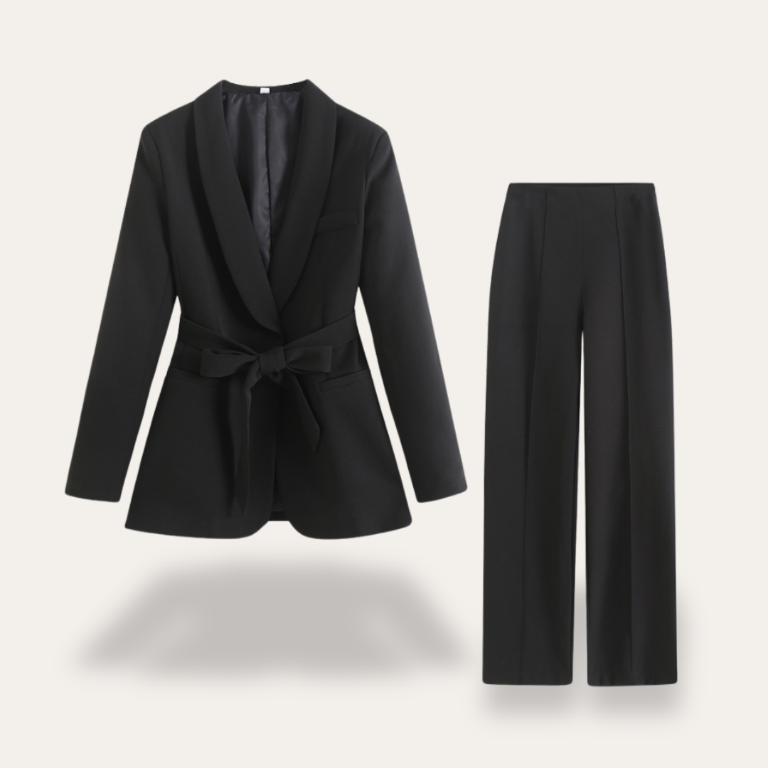 Ensemble tailleur femme avec blazer ceinturé