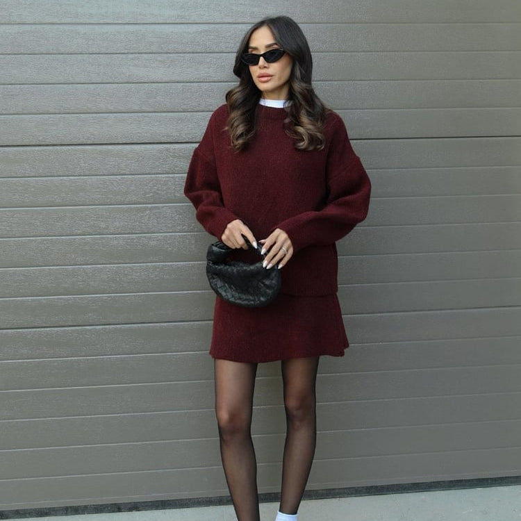 Ensemble Femme | Pull Tricoté et Jupe Évasée Courte