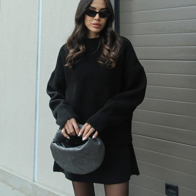 Ensemble Femme | Pull Tricoté et Jupe Évasée Courte