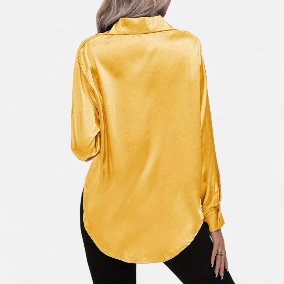 Blouse à manches longues en tissu satiné à boutons pour femme