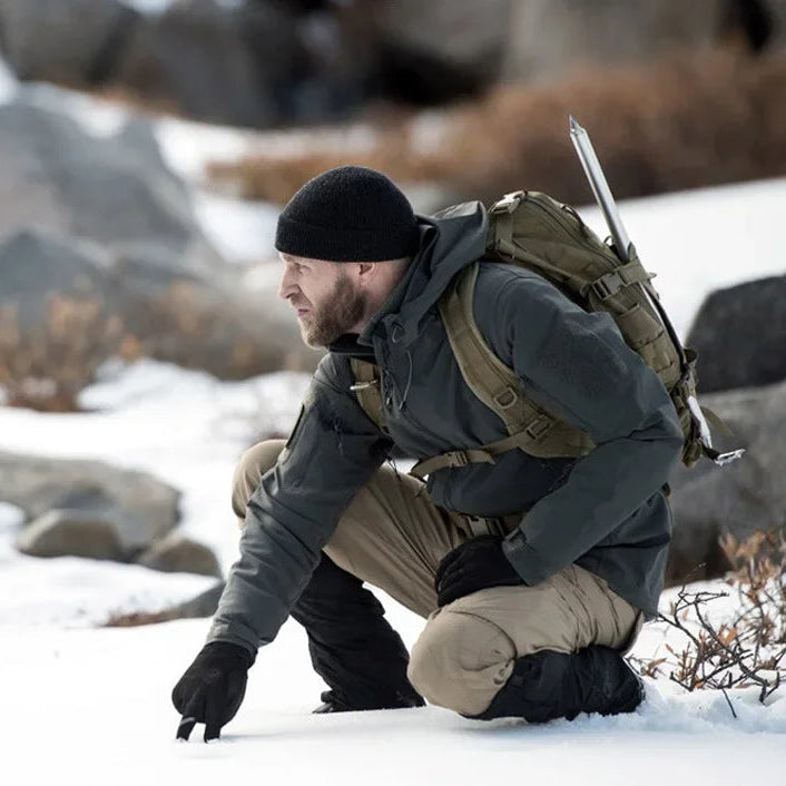 Vest med hætte i polyester med lynlåslommer til mænd