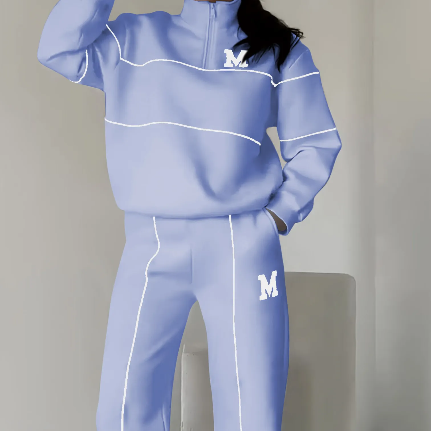 Ensemble Femme Sweat à Col Montant Zippé et Pantalon à Rayures
