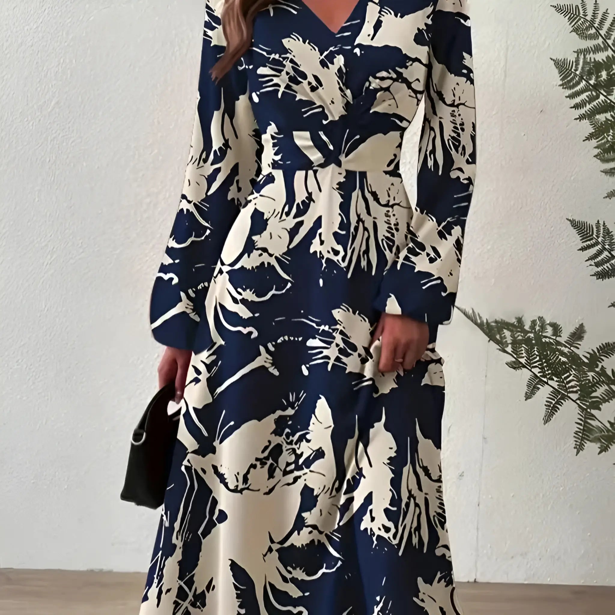 Elegante lange jurk met V-halslijn